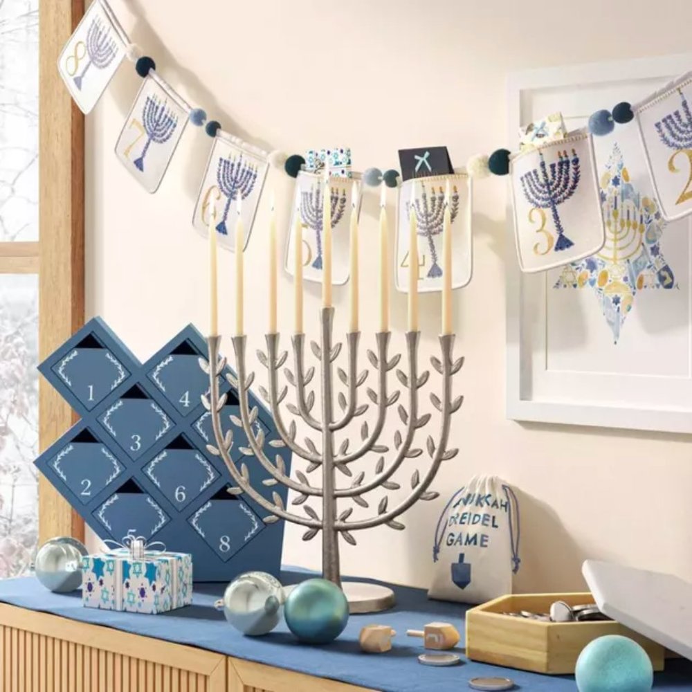 8 Nights of Hanukkah Garland Threshold Banner 6' Wide for the Jewish Holiday NEW